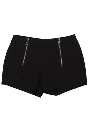 Guess BOTTOMWEAR - Shorts & Bermuda Shorts - on YOOX.com