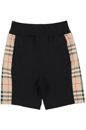 Burberry BOTTOMWEAR - Shorts & Bermuda Shorts - on YOOX.com