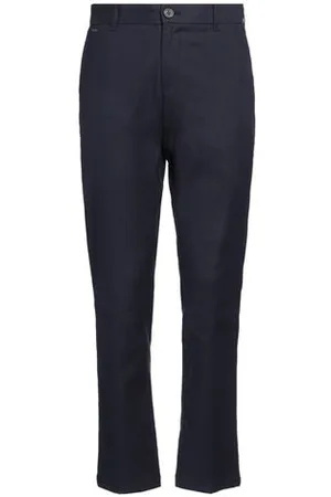 Guess BOTTOMWEAR - Trousers - on YOOX.com