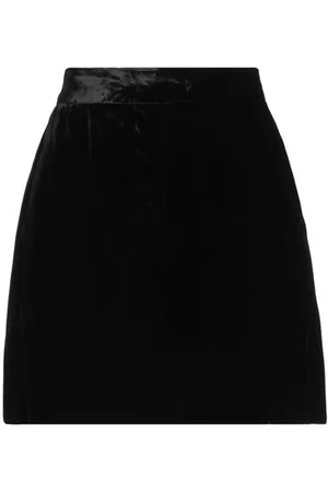 Emporio Armani BOTTOMWEAR - Shorts & Bermuda Shorts - on YOOX.com