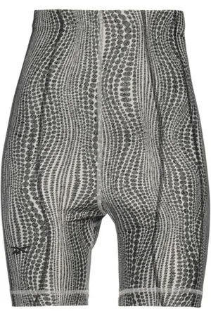 Reebok BOTTOMWEAR - Shorts & Bermuda Shorts - on YOOX.com