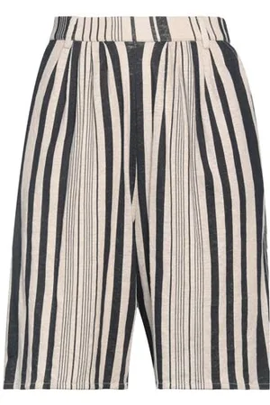 Majestic BOTTOMWEAR - Shorts & Bermuda Shorts - on YOOX.com