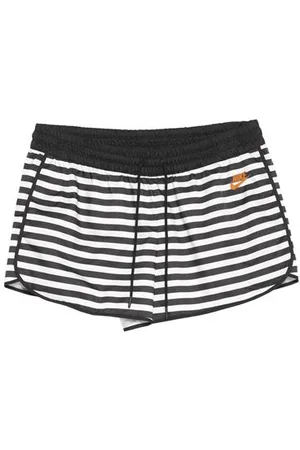 Nike BOTTOMWEAR - Shorts & Bermuda Shorts - on YOOX.com