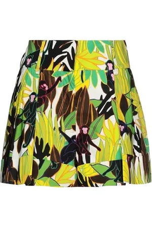 VALENTINO GARAVANI BOTTOMWEAR - Shorts & Bermuda Shorts - on YOOX.com