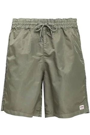 Guess BOTTOMWEAR - Shorts & Bermuda Shorts - on YOOX.com