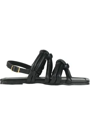 Pregunta FOOTWEAR - Sandals - on YOOX.com