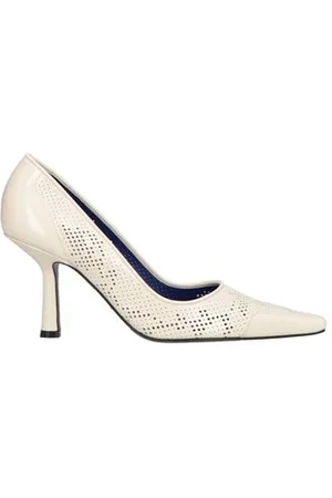 Burberry FOOTWEAR - Pumps - on YOOX.com