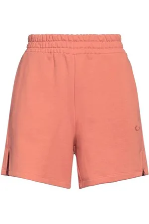 adidas BOTTOMWEAR - Shorts & Bermuda Shorts - on YOOX.com