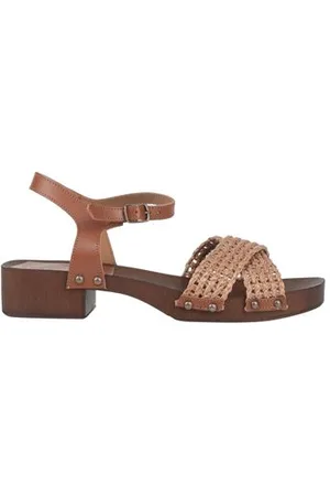 Pregunta FOOTWEAR - Sandals - on YOOX.com