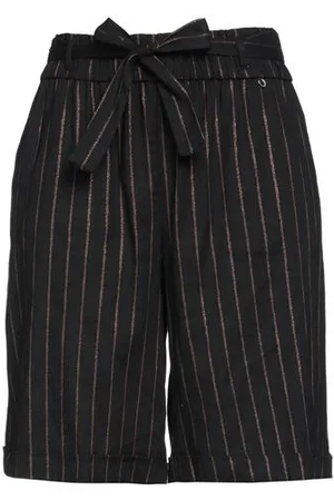 Fiorella rubino BOTTOMWEAR - Shorts & Bermuda Shorts - on YOOX.com