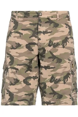 Lyle & Scott BOTTOMWEAR - Shorts & Bermuda Shorts - on YOOX.com