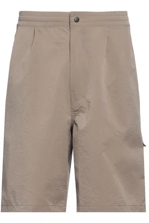 Oakley BOTTOMWEAR - Shorts & Bermuda Shorts - on YOOX.com