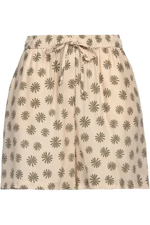 Balia 8.22 BOTTOMWEAR - Shorts & Bermuda Shorts - on YOOX.com