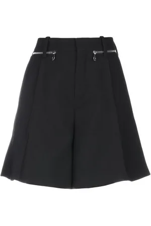 Chloé BOTTOMWEAR - Shorts & Bermuda Shorts - on YOOX.com