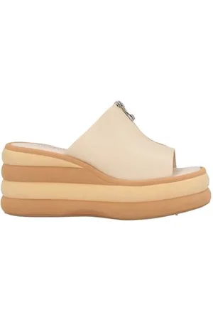 Emanuélle vee FOOTWEAR - Sandals - on YOOX.com