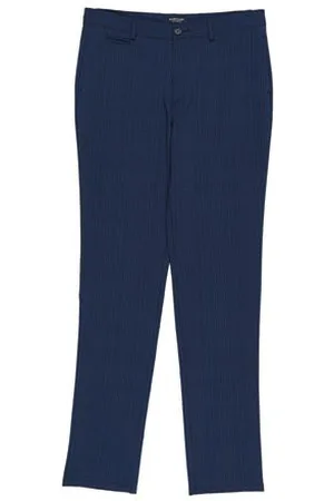 Guess BOTTOMWEAR - Trousers - on YOOX.com