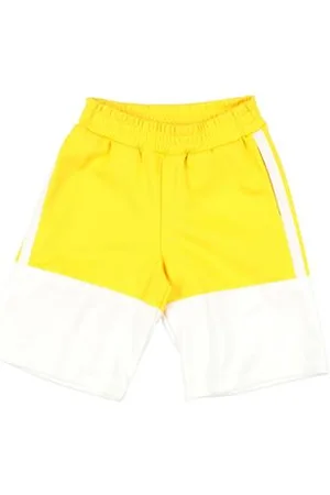 Fendi BOTTOMWEAR - Shorts & Bermuda Shorts - on YOOX.com