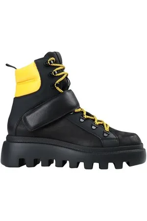 vic matiè FOOTWEAR - Ankle boots - on YOOX.com