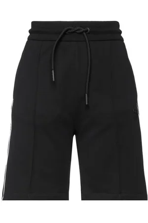 Moose Knuckles BOTTOMWEAR - Shorts & Bermuda Shorts - on YOOX.com