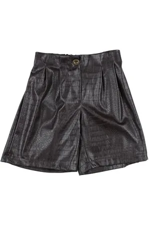 Mariuccia BOTTOMWEAR - Shorts & Bermuda Shorts - on YOOX.com