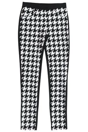 Guess BOTTOMWEAR - Trousers - on YOOX.com