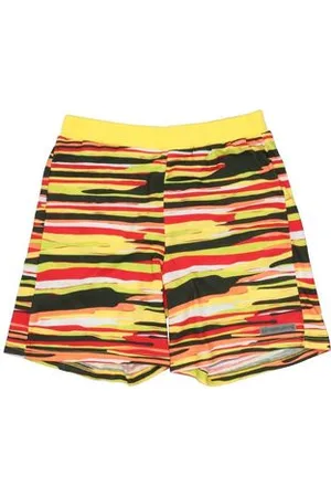 Byblos BOTTOMWEAR - Shorts & Bermuda Shorts - on YOOX.com