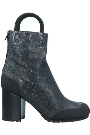 Random Identities FOOTWEAR - Ankle boots - on YOOX.com