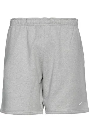 Nike BOTTOMWEAR - Shorts & Bermuda Shorts - on YOOX.com