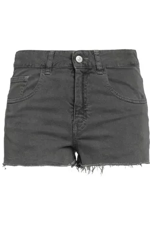 Maison Margiela BOTTOMWEAR - Denim shorts - on YOOX.com