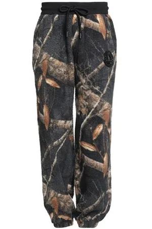 Moose Knuckles BOTTOMWEAR - Trousers - on YOOX.com