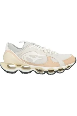 Mizuno FOOTWEAR - Trainers - on YOOX.com