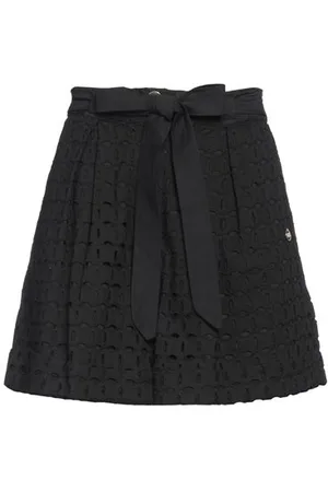 Pinko BOTTOMWEAR - Shorts & Bermuda Shorts - on YOOX.com