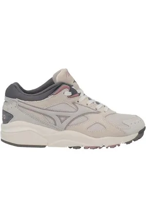 Mizuno FOOTWEAR - Trainers - on YOOX.com