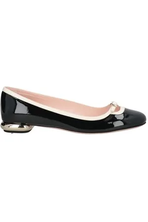 Roger Vivier FOOTWEAR - Ballet flats - on YOOX.com
