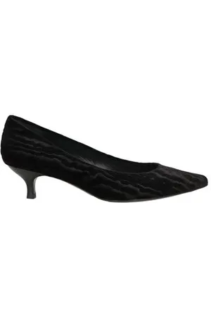 Stuart Weitzman FOOTWEAR - Pumps - on YOOX.com