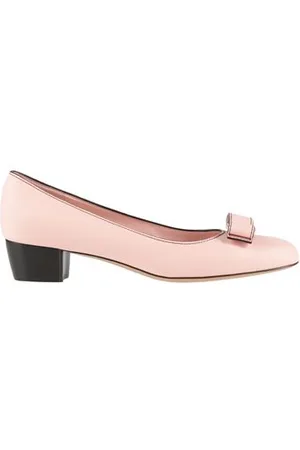 Salvatore Ferragamo FOOTWEAR - Pumps - on YOOX.com