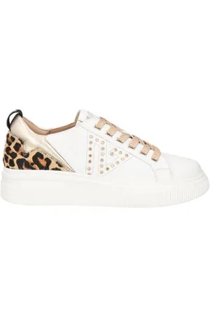 Emanuélle vee FOOTWEAR - Trainers - on YOOX.com
