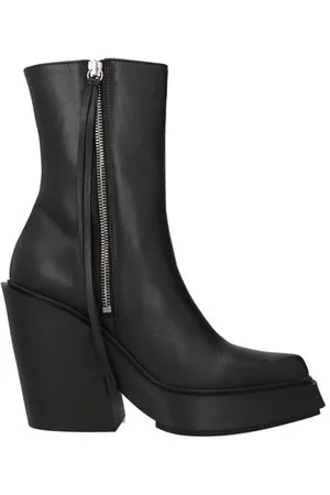 vic matiè FOOTWEAR - Ankle boots - on YOOX.com