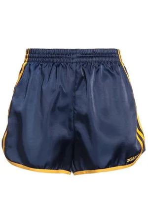 adidas BOTTOMWEAR - Shorts & Bermuda Shorts - on YOOX.com