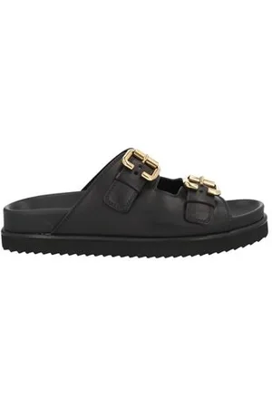 Chloé FOOTWEAR - Sandals - on YOOX.com