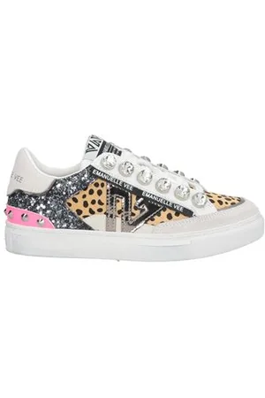 Emanuélle vee FOOTWEAR - Trainers - on YOOX.com