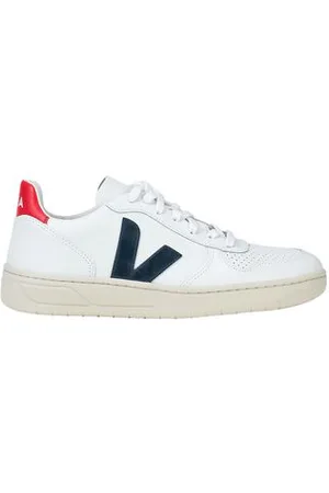 Veja FOOTWEAR - Trainers - on YOOX.com
