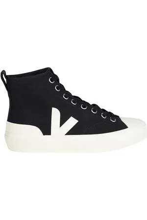 Veja FOOTWEAR - Trainers - on YOOX.com