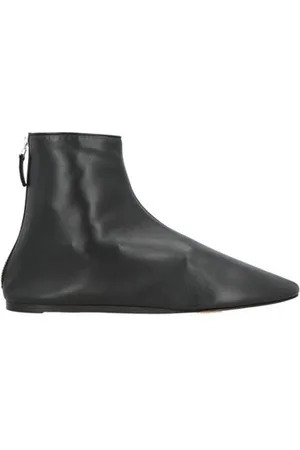 Le Monde Beryl FOOTWEAR - Ankle boots - on YOOX.com