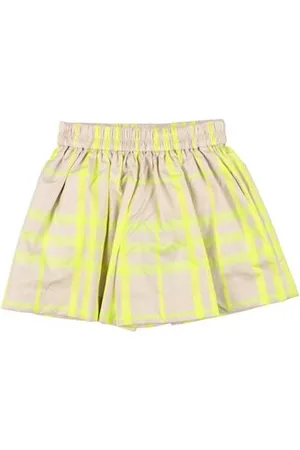 Burberry BOTTOMWEAR - Shorts & Bermuda Shorts - on YOOX.com