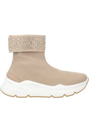 Emanuélle vee FOOTWEAR - Trainers - on YOOX.com