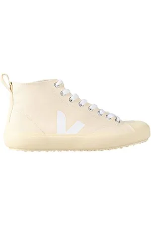 Veja FOOTWEAR - Trainers - on YOOX.com