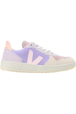 Veja FOOTWEAR - Trainers - on YOOX.com
