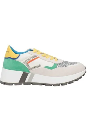 Emanuélle vee FOOTWEAR - Trainers - on YOOX.com