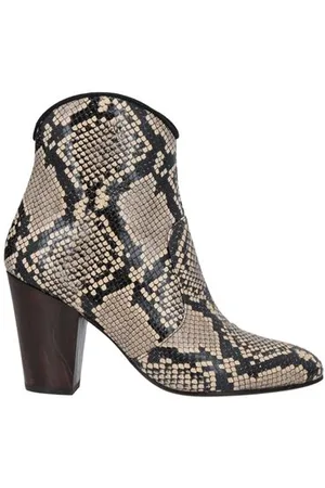 Chie Mihara FOOTWEAR - Ankle boots - on YOOX.com